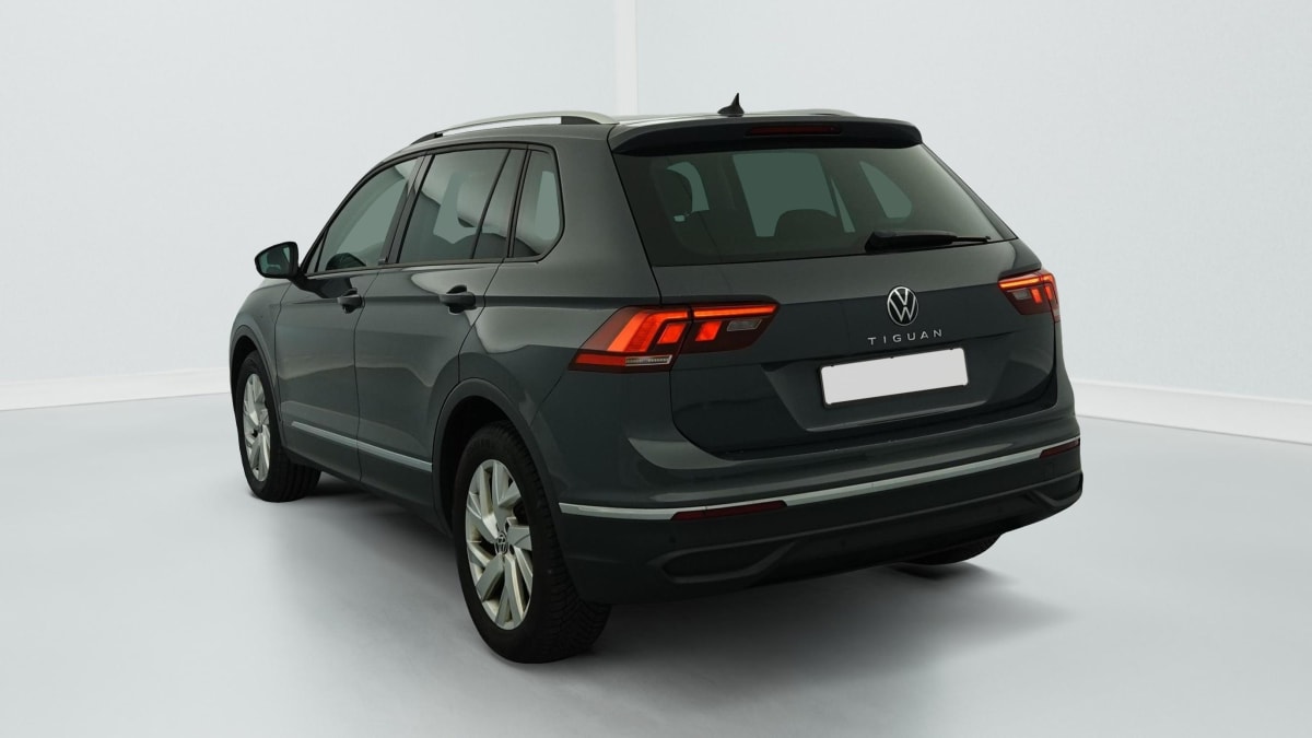 Volkswagen Tiguan - Image 5