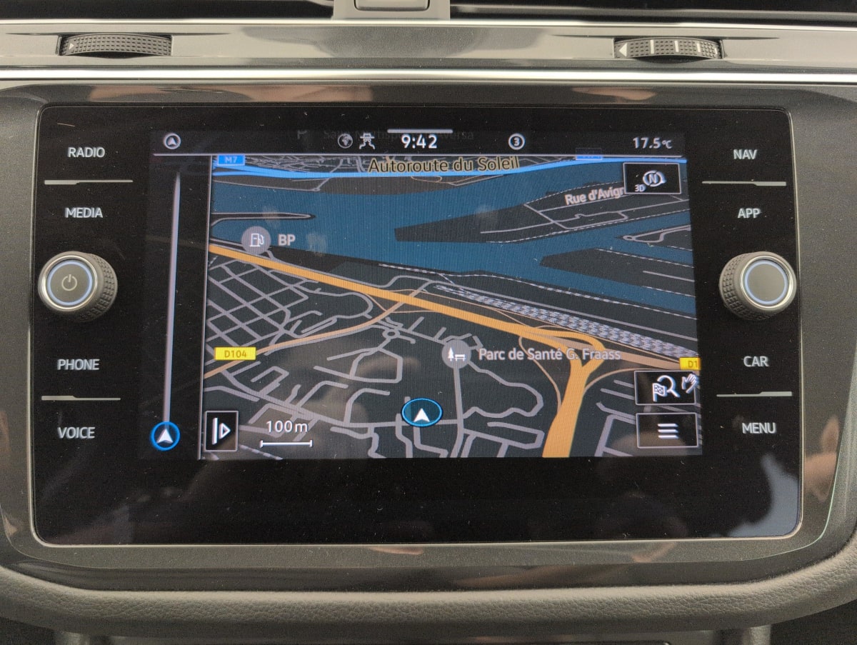 Volkswagen Tiguan - Image 17