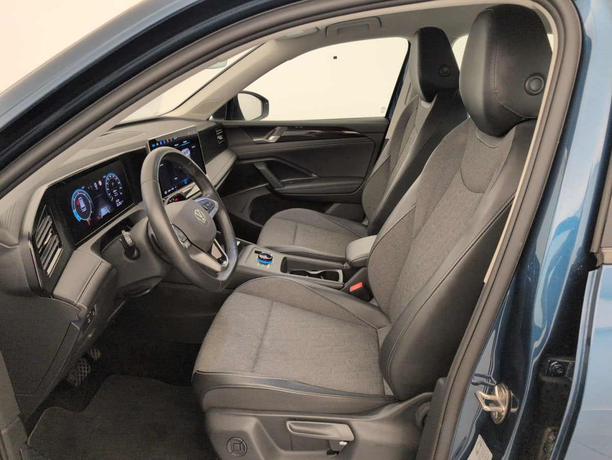 Volkswagen Tiguan - Image 16