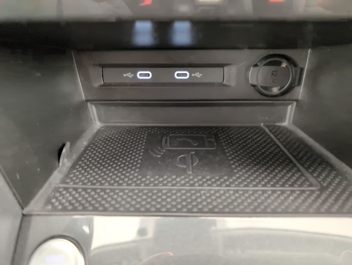 Volkswagen Tiguan - Image 19