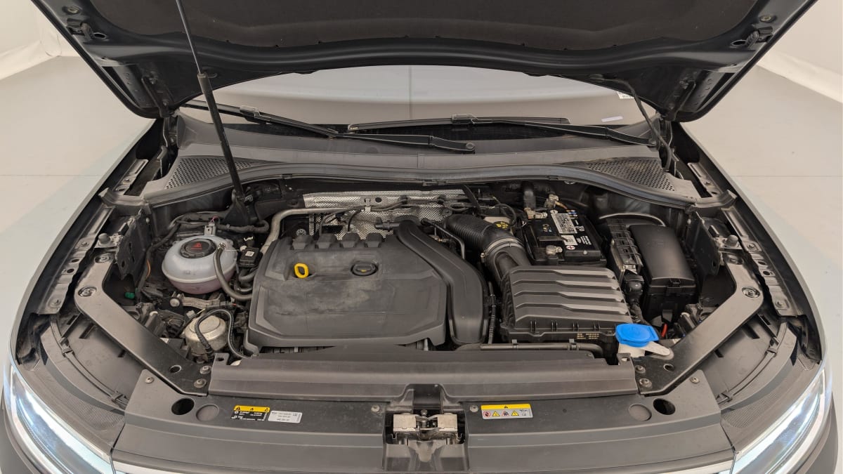 Volkswagen Tiguan - Image 22