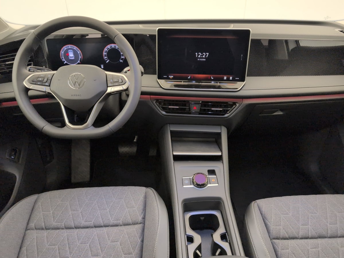 Volkswagen Tiguan - Image 13