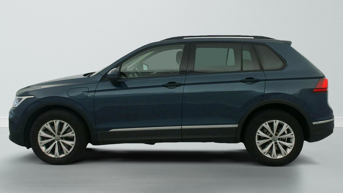 Volkswagen Tiguan - Image 4