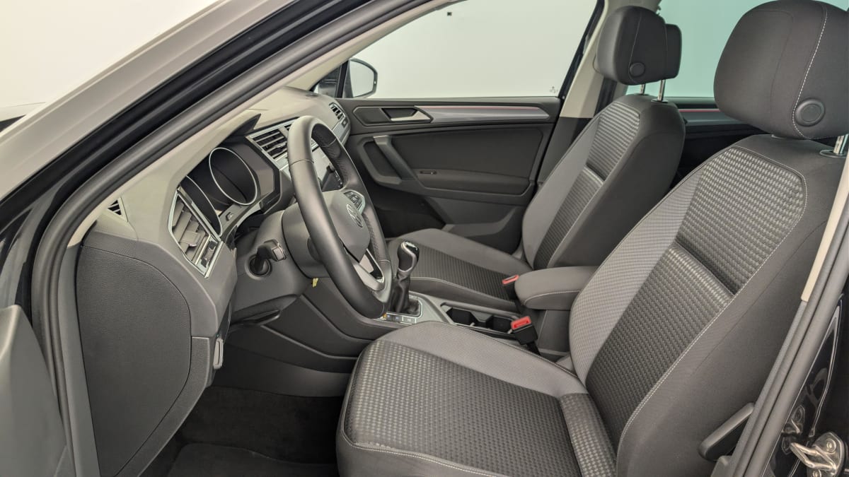 Volkswagen Tiguan - Image 16