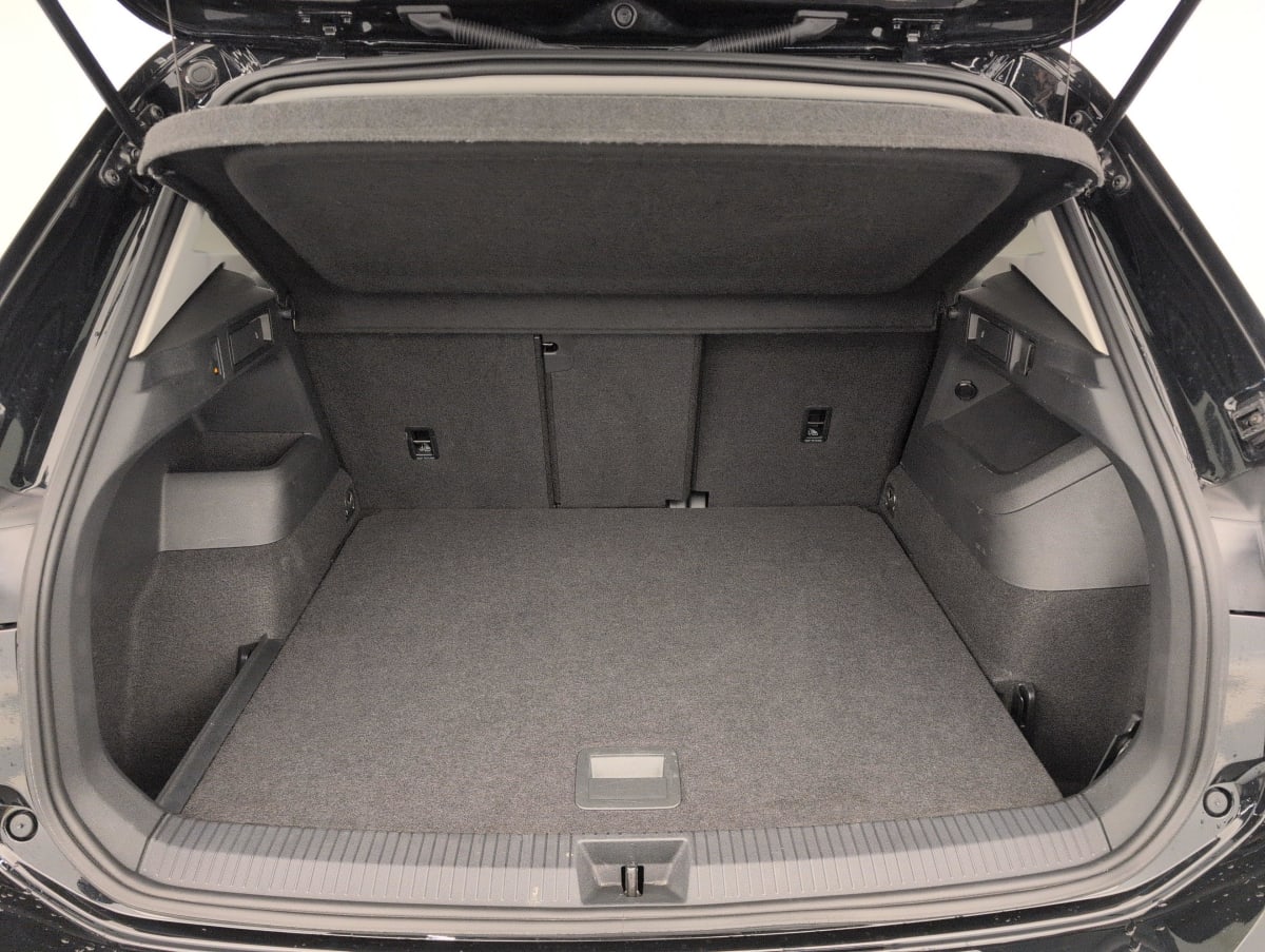 Volkswagen Tiguan - Image 11