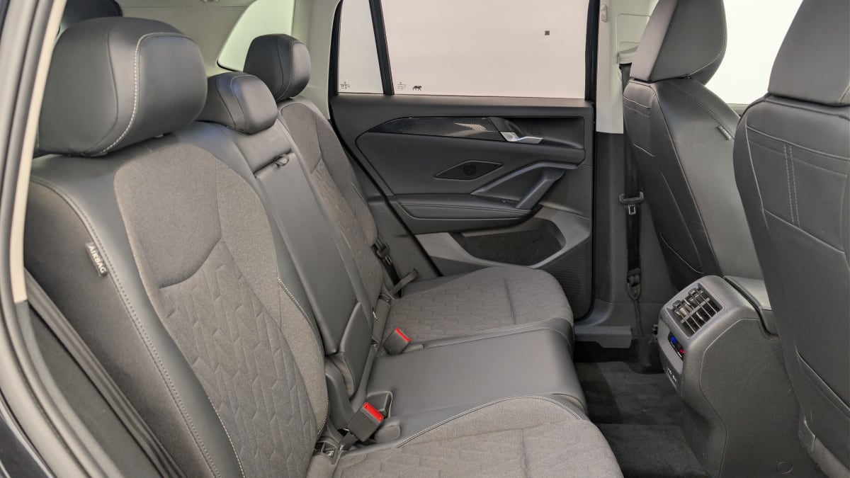 Volkswagen Tiguan - Image 10