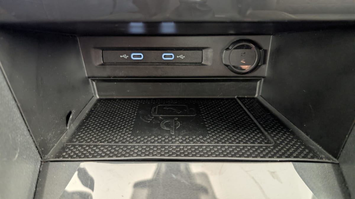 Volkswagen Tiguan - Image 19