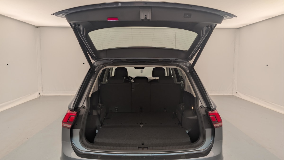 Volkswagen Tiguan Allspace - Image 11