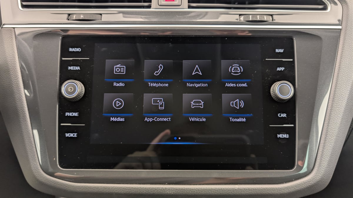 Volkswagen Tiguan - Image 17
