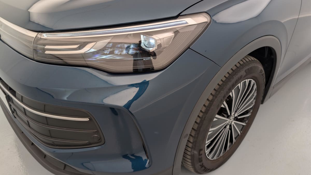 Volkswagen Tiguan - Image 24