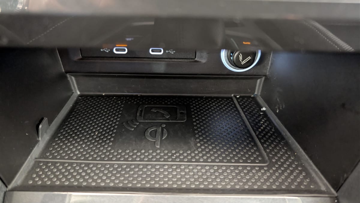 Volkswagen Tiguan - Image 21