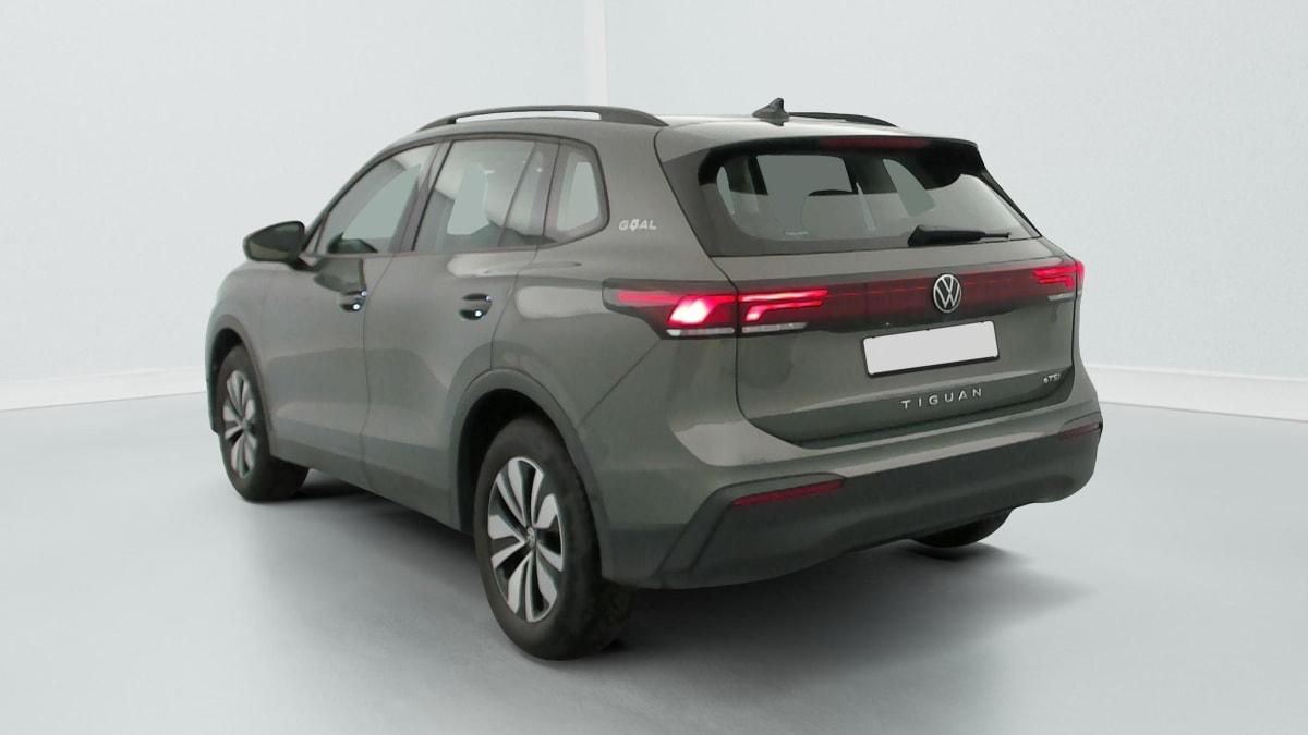 Volkswagen Tiguan - Image 5