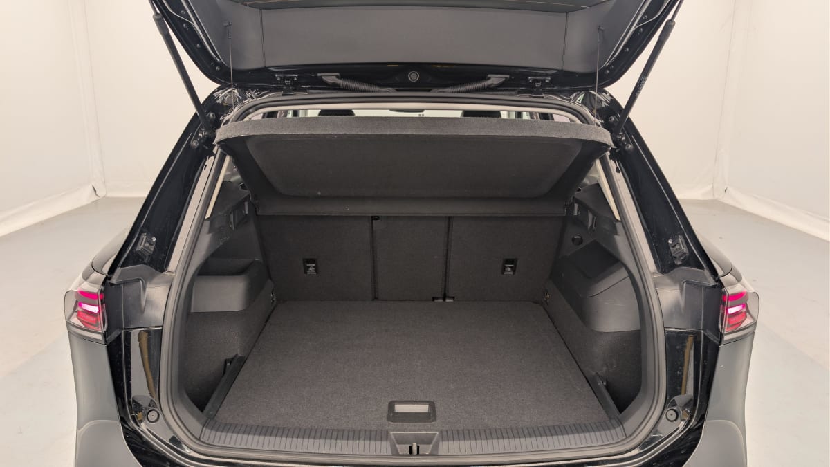 Volkswagen Tiguan - Image 11