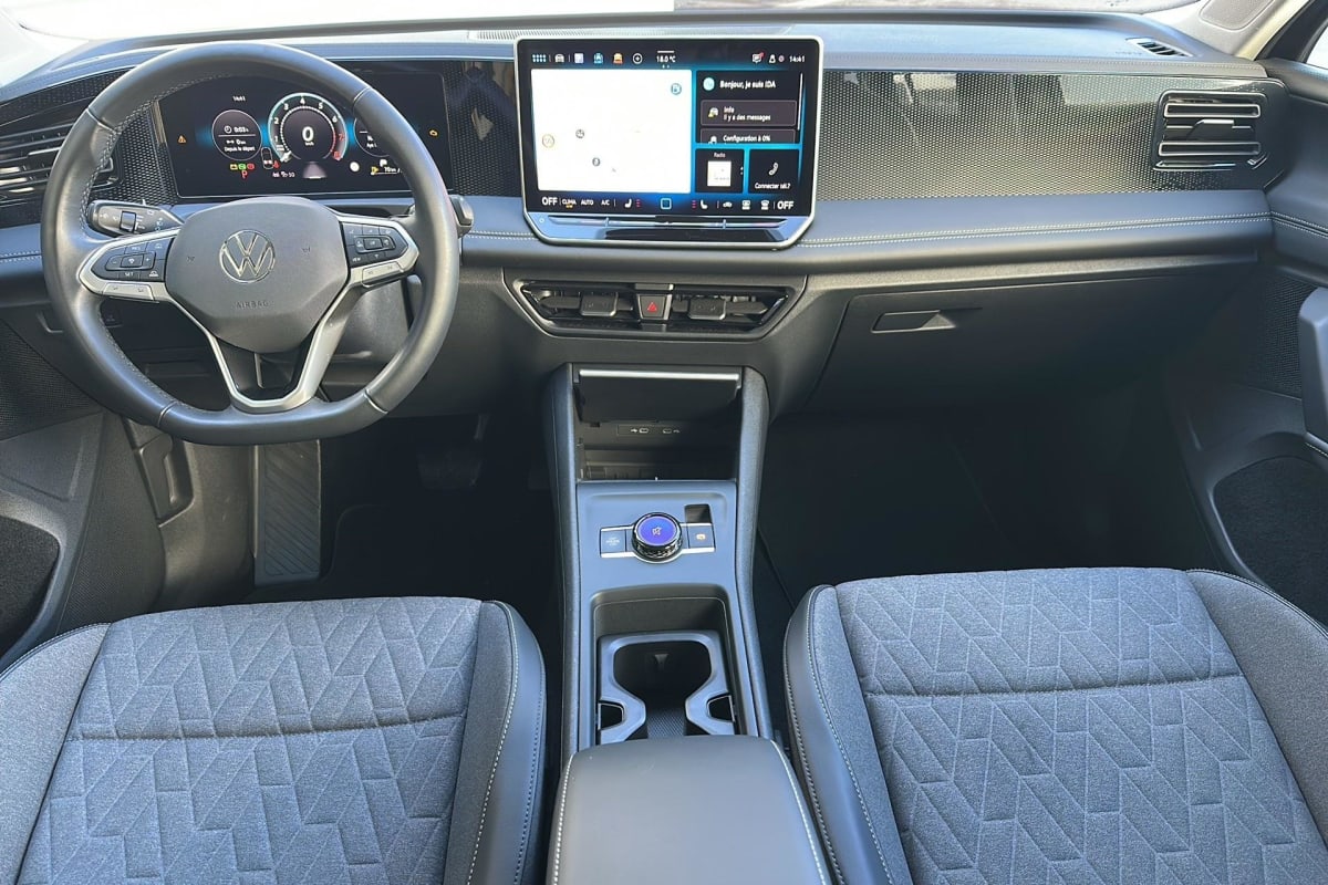 Volkswagen Tiguan - Image 12