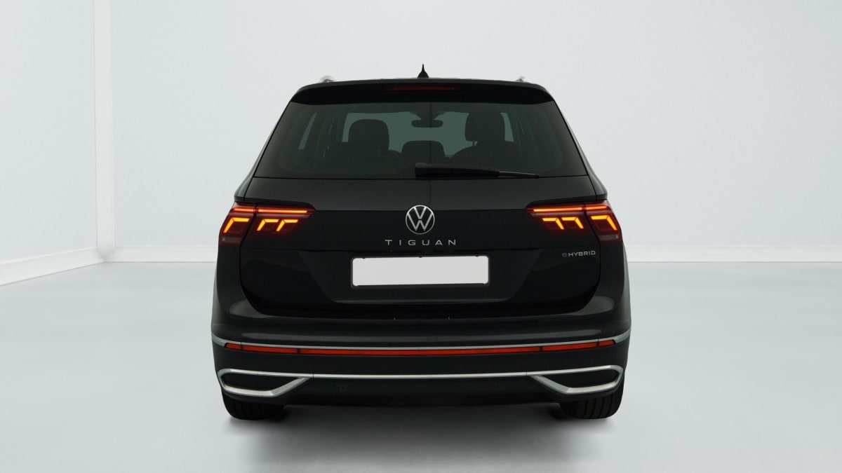Volkswagen Tiguan - Image 6