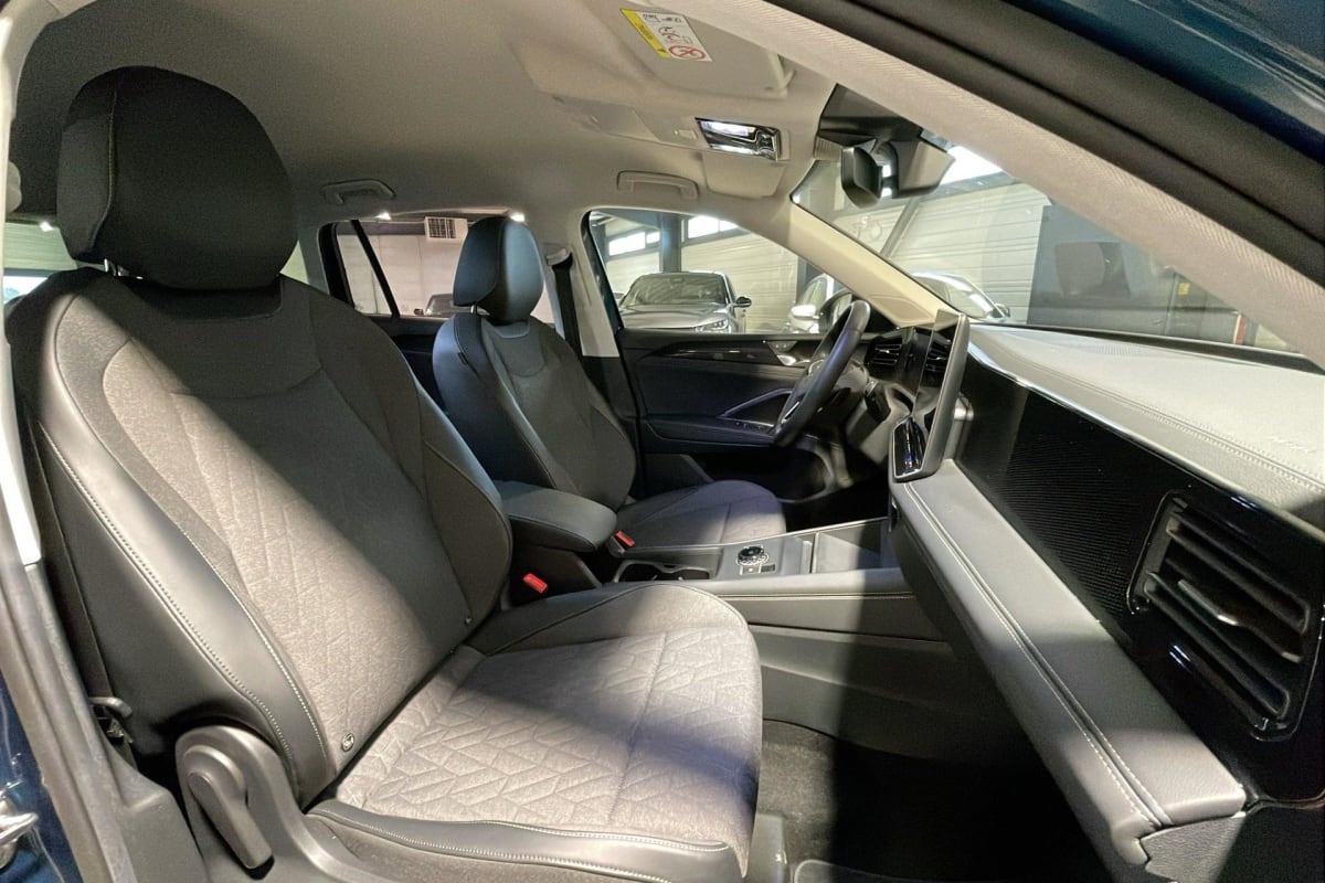 Volkswagen Tiguan - Image 9