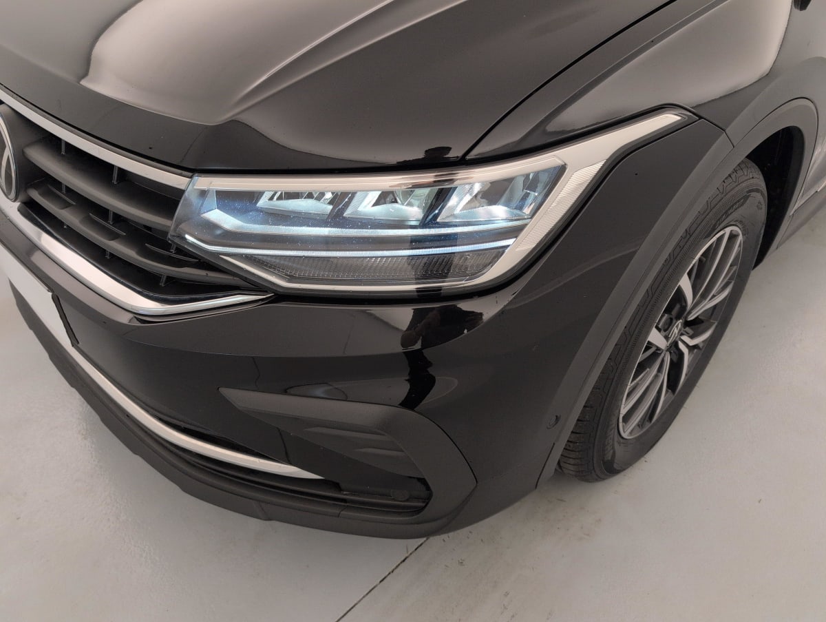 Volkswagen Tiguan Business - Image 23
