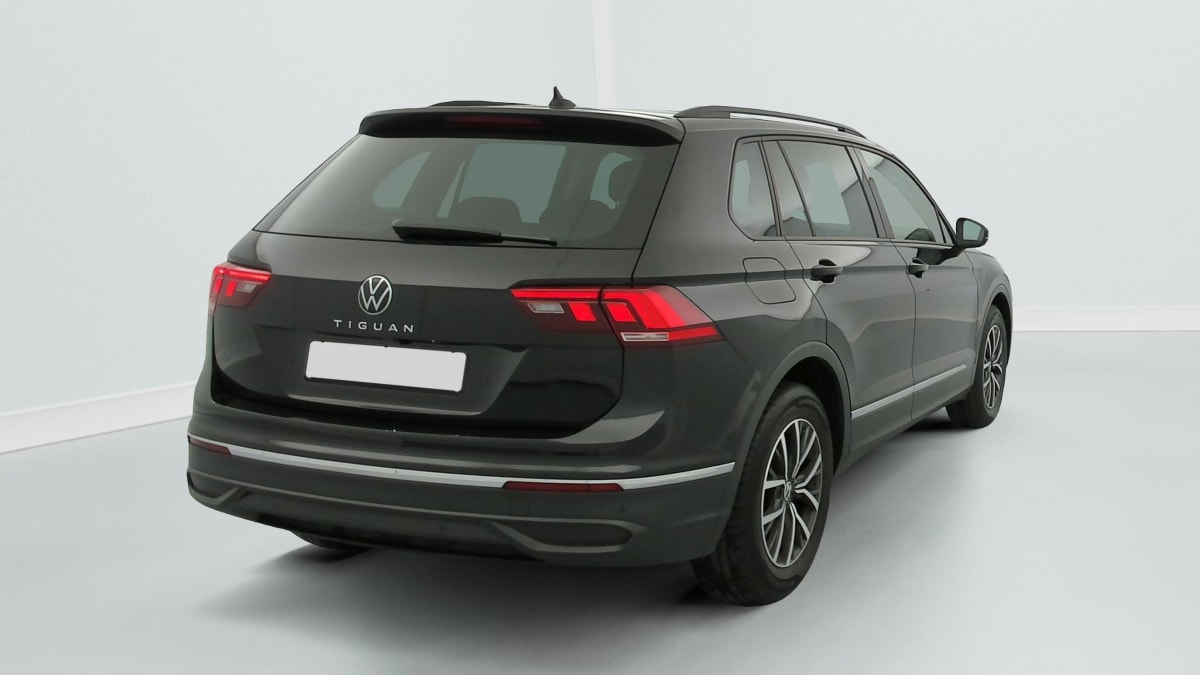 Volkswagen Tiguan Business - Image 7