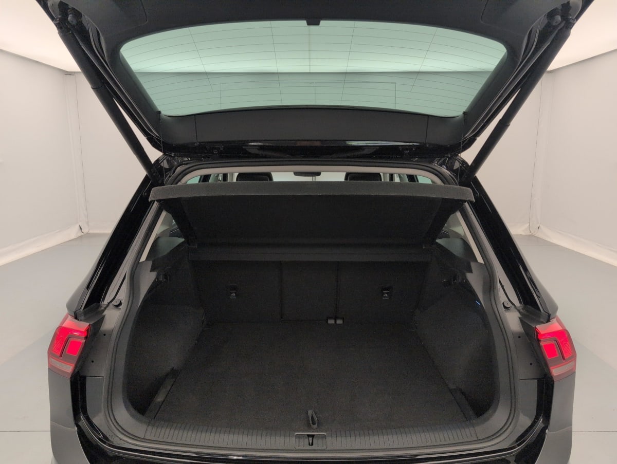 Volkswagen Tiguan Business - Image 11