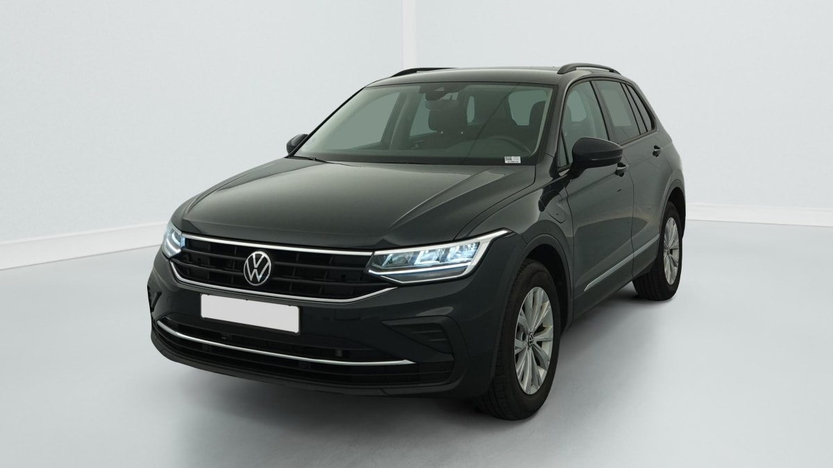 Volkswagen Tiguan - Image 3