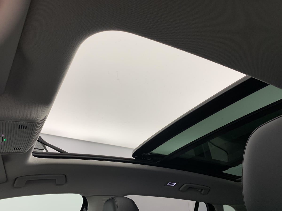 Volkswagen Tiguan - Image 23