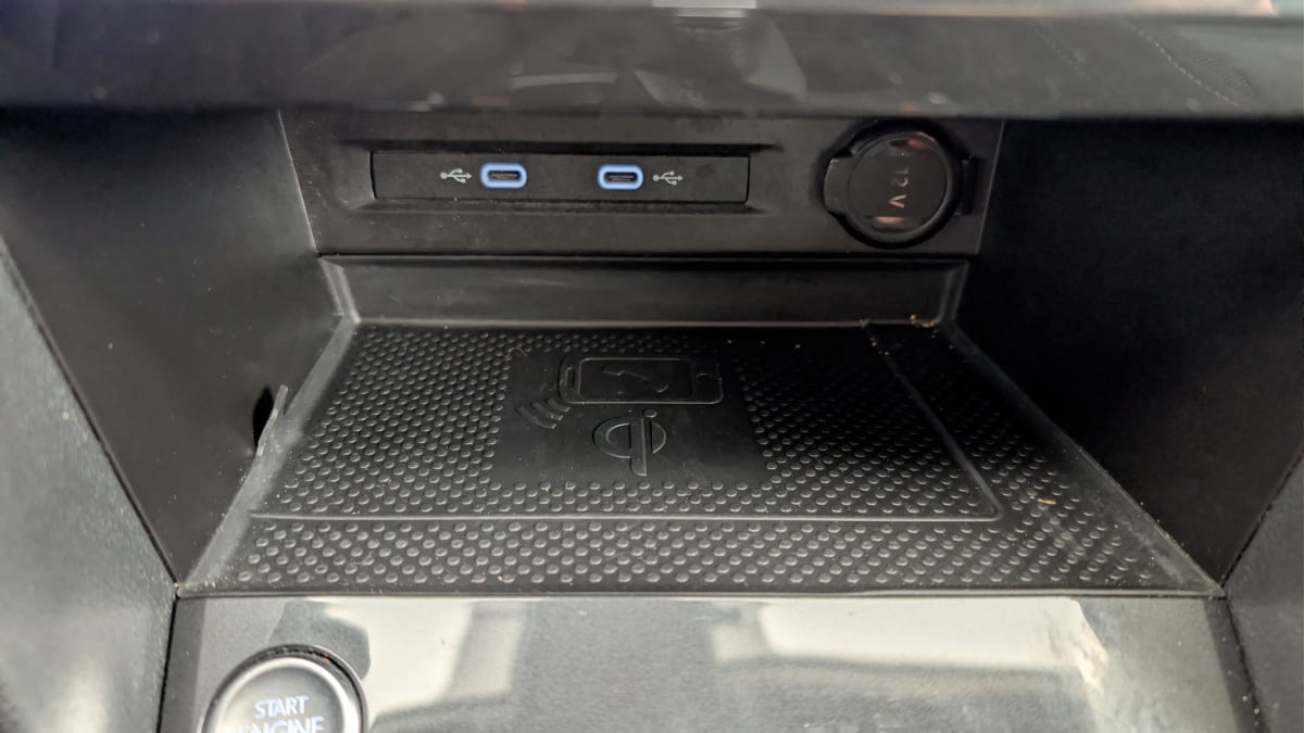 Volkswagen Tiguan - Image 20