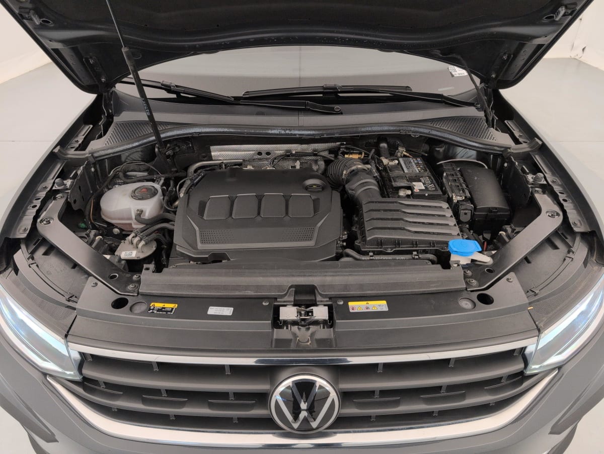 Volkswagen Tiguan - Image 22