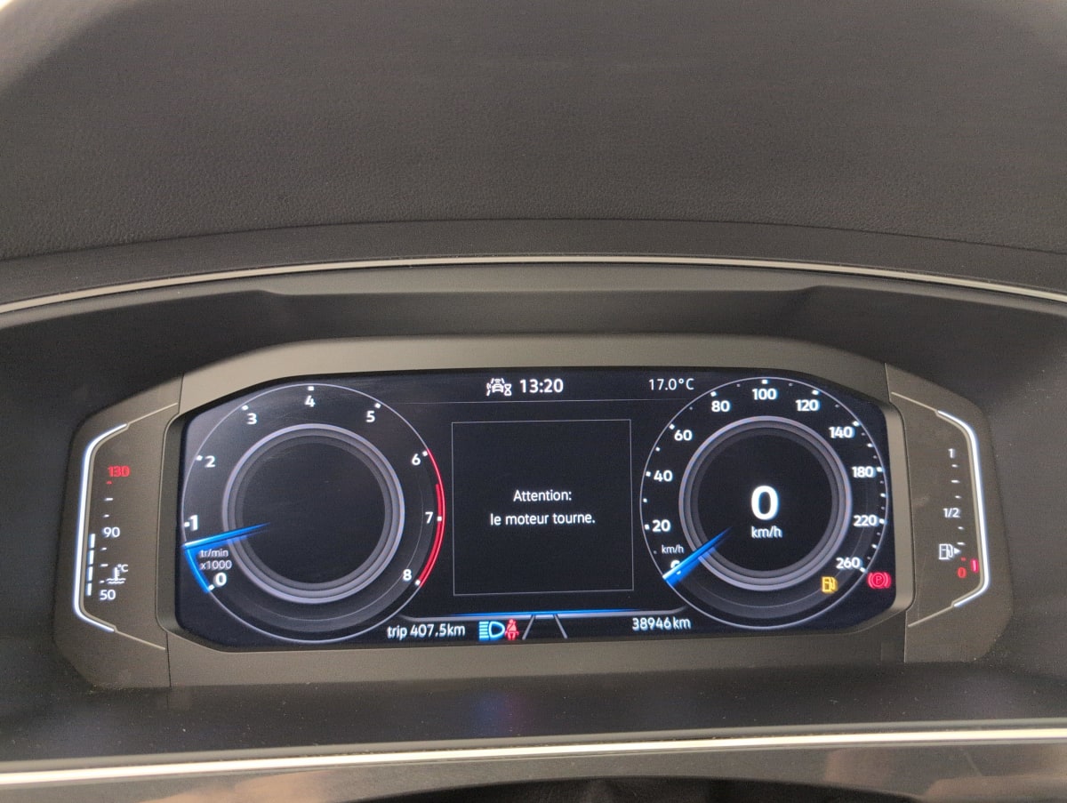 Volkswagen Tiguan - Image 22