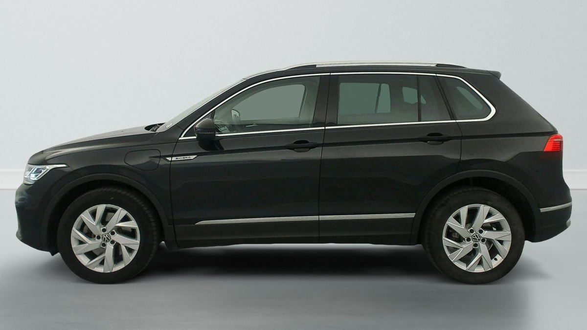 Volkswagen Tiguan - Image 4