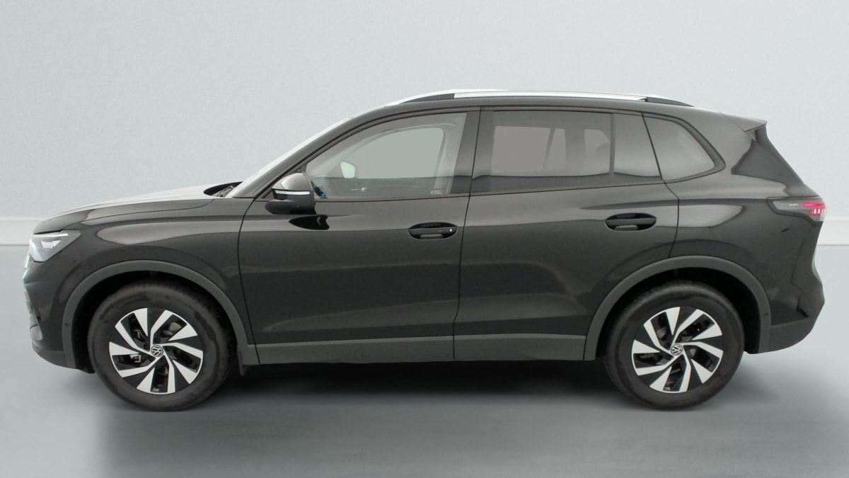 Volkswagen Tiguan - Image 4