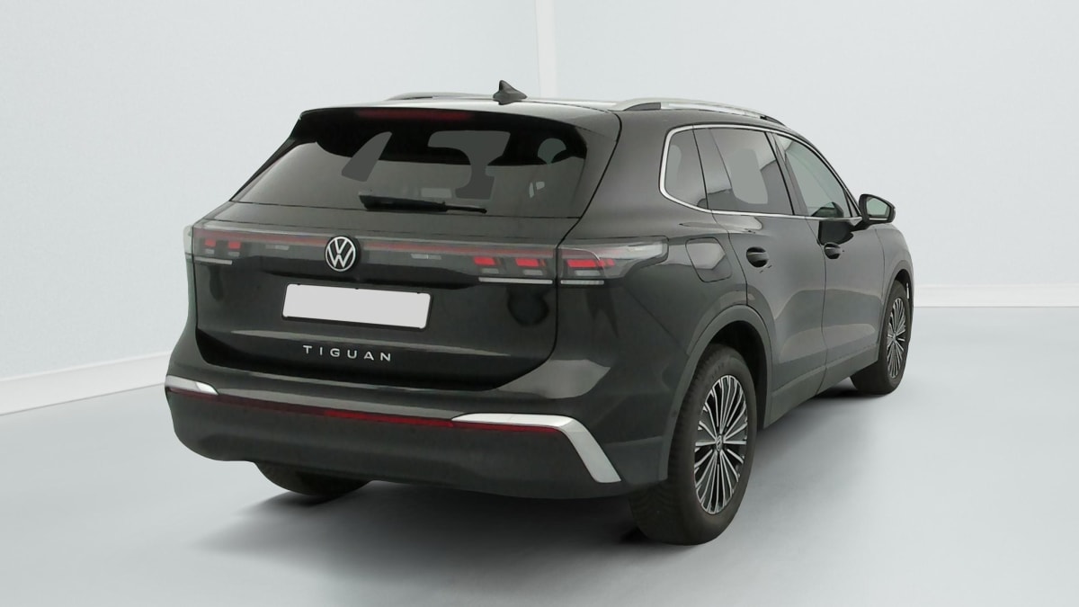 Volkswagen Tiguan - Image 7