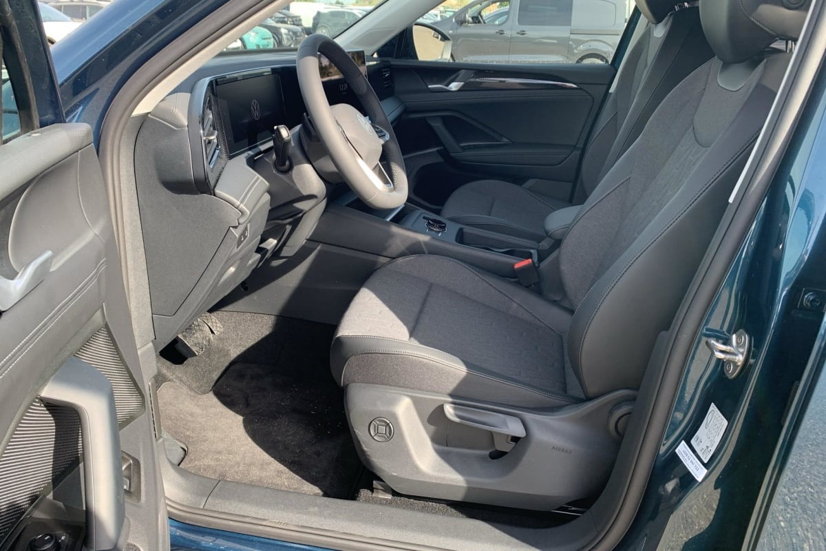 Volkswagen Tiguan - Image 10