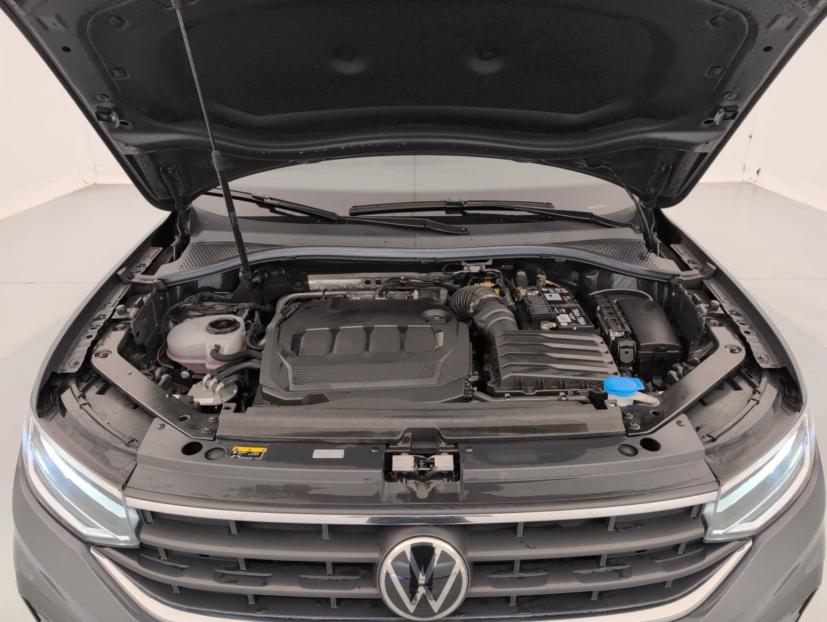 Volkswagen Tiguan - Image 19