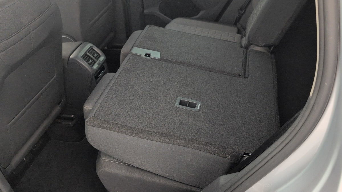 Volkswagen Tiguan - Image 12