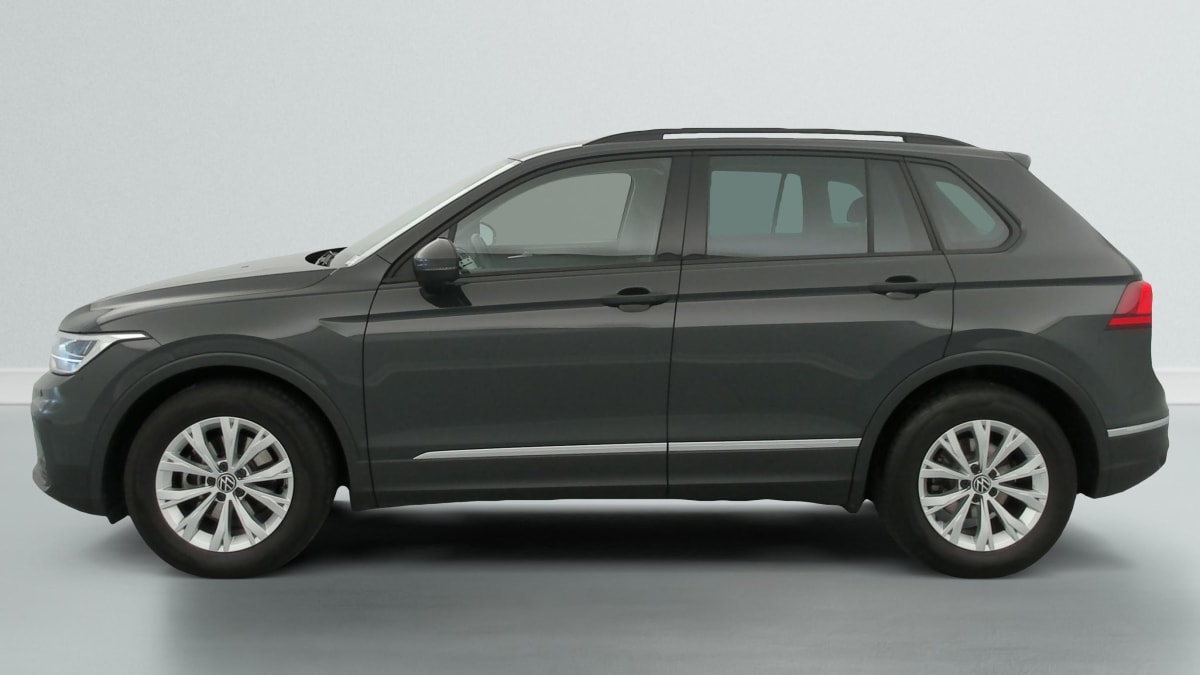 Volkswagen Tiguan - Image 4