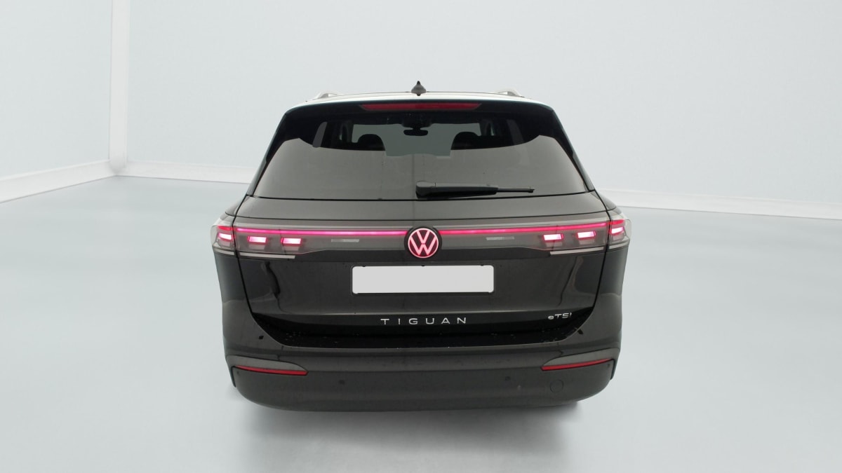 Volkswagen Tiguan - Image 56