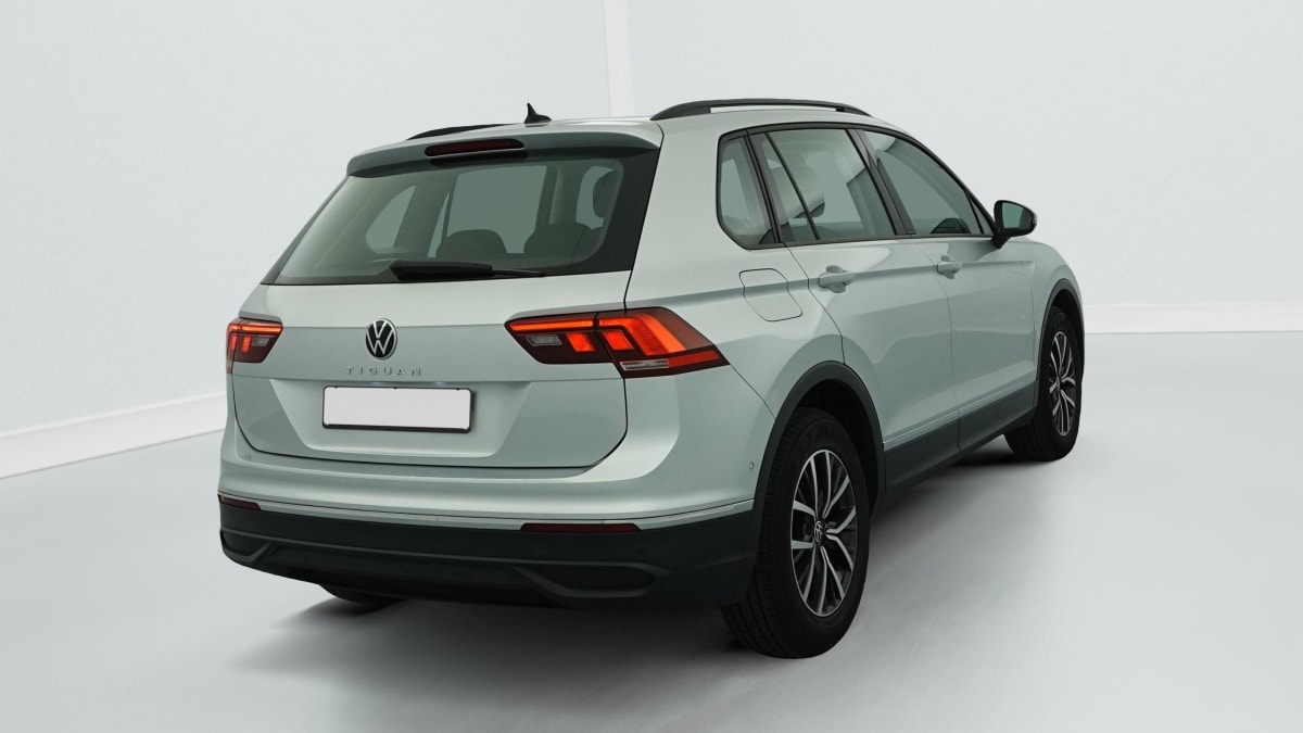 Volkswagen Tiguan - Image 7