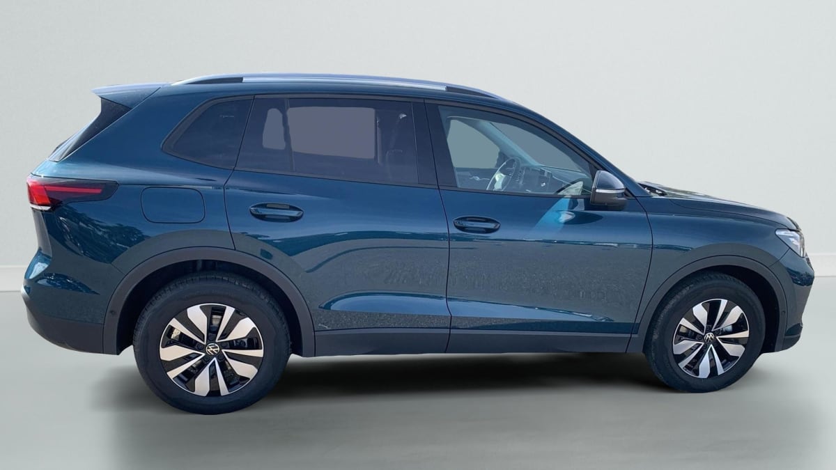 Volkswagen Tiguan - Image 9