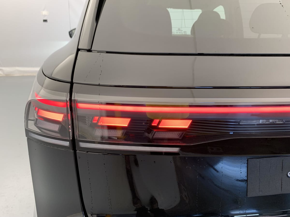 Volkswagen Tiguan - Image 61