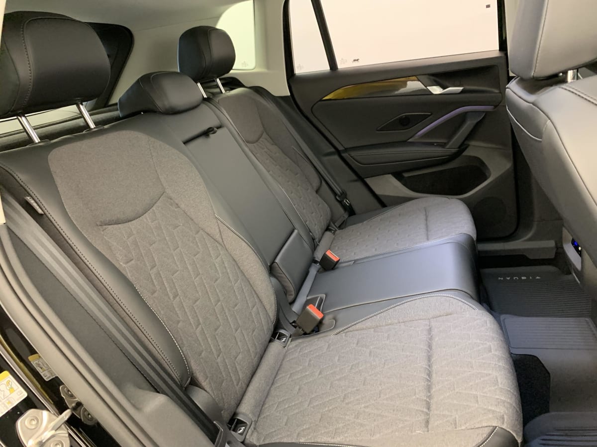 Volkswagen Tiguan - Image 10