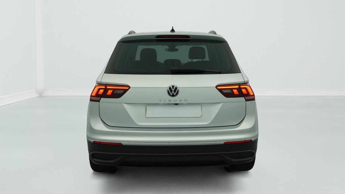 Volkswagen Tiguan - Image 6