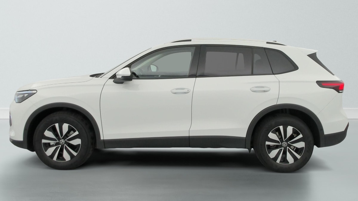 Volkswagen Tiguan - Image 4