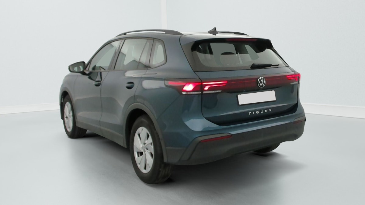 Volkswagen Tiguan - Image 5