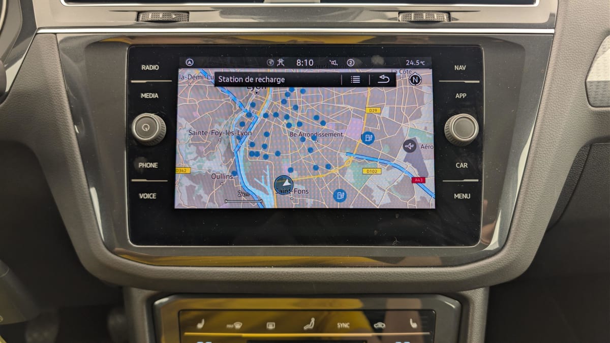 Volkswagen Tiguan - Image 18