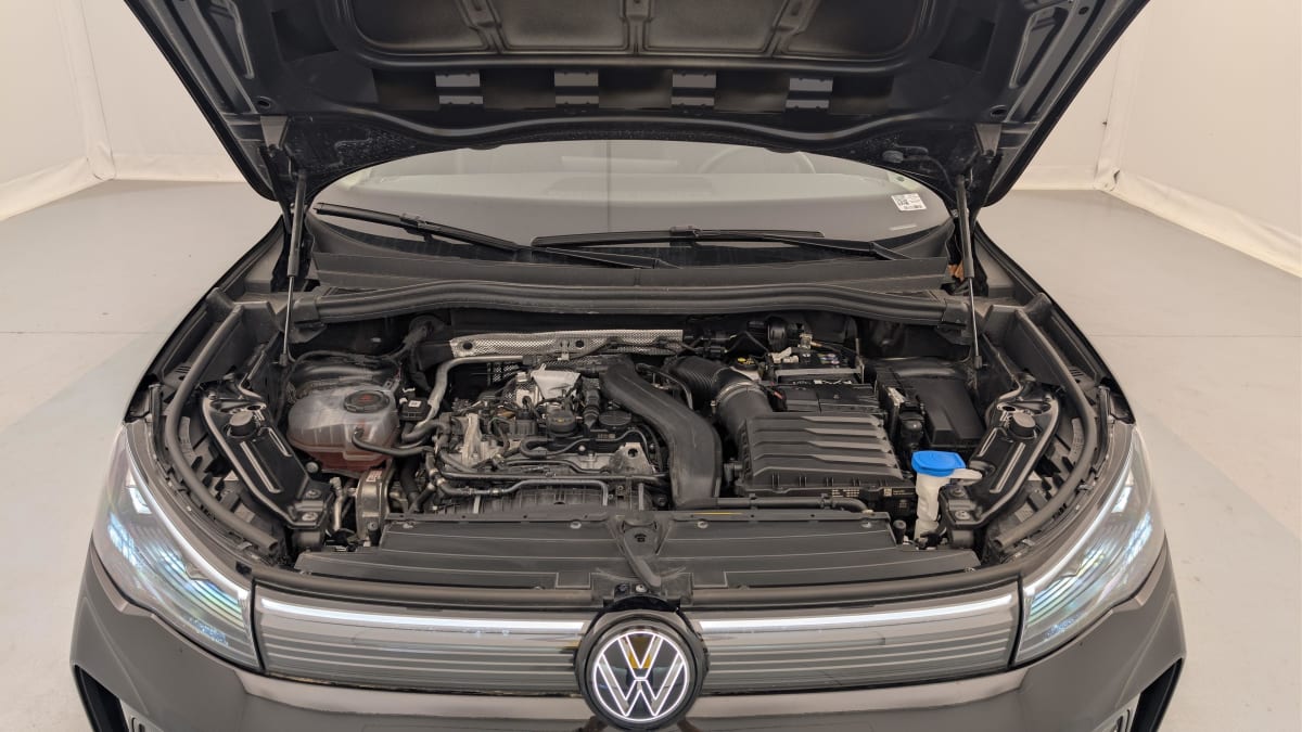 Volkswagen Tiguan - Image 22