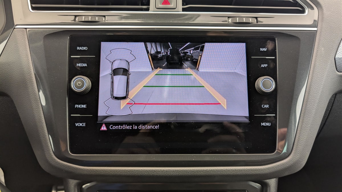 Volkswagen Tiguan - Image 17