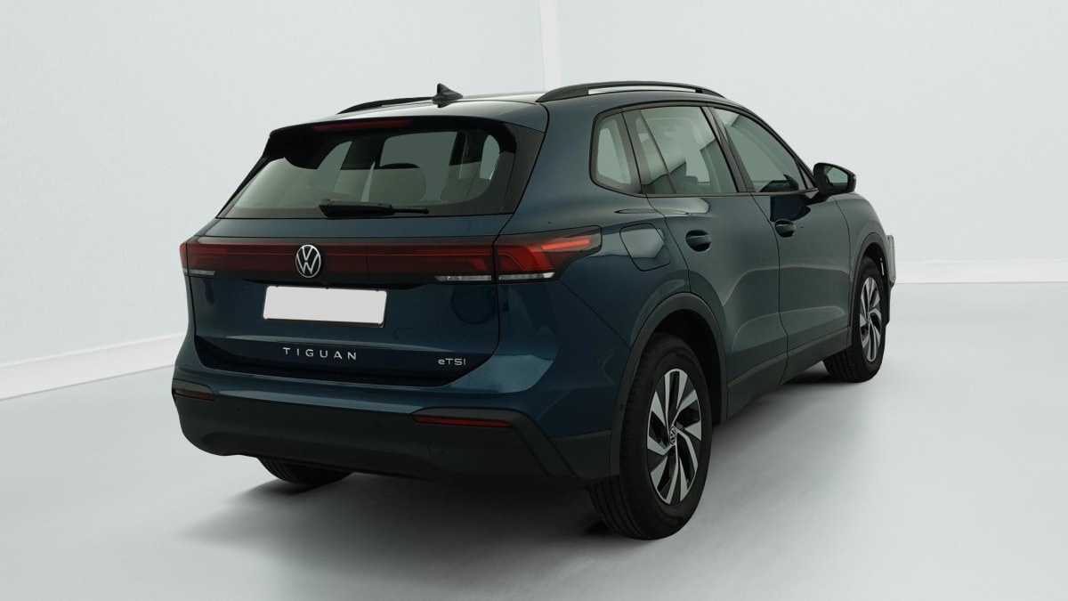 Volkswagen Tiguan - Image 7