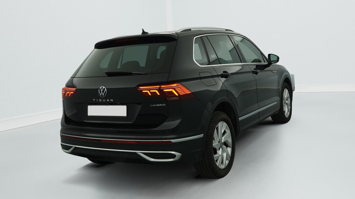 Volkswagen Tiguan - Image 7