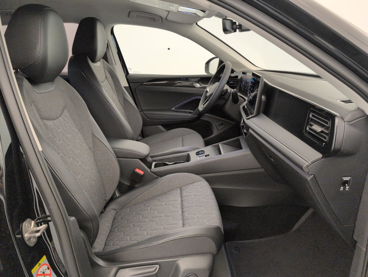 Volkswagen Tiguan - Image 84