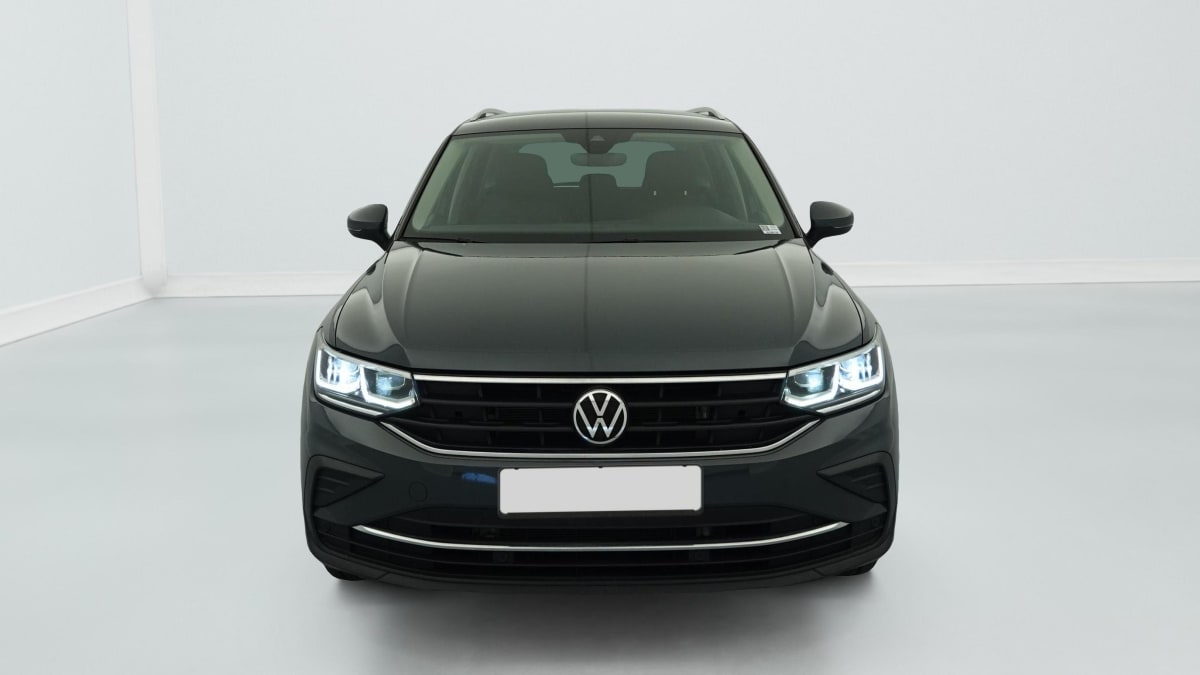 Volkswagen Tiguan - Image 2